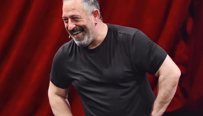 Cem Yılmaz yeni bir aşka yelken açıyor!  İşte yeni sevgilisi...