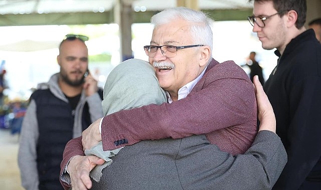Cumhurbaşkanı Ali Kemal, Deveciler, esnaf ve vatandaşlarla buluştu - GÜNDEM