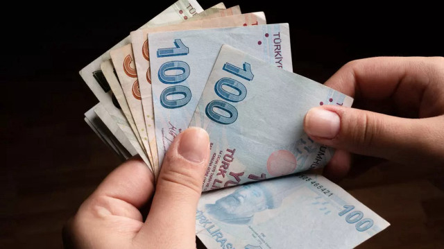 Emekli Haberi 2026 | Milyonlarca emekliye zamlı ödeme listesi! Taban aylık kaç TL’ye yükseldi?