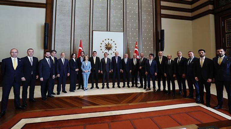 Cumhurbaşkanı Erdoğan, F.Bahçe yönetimini kabul etti